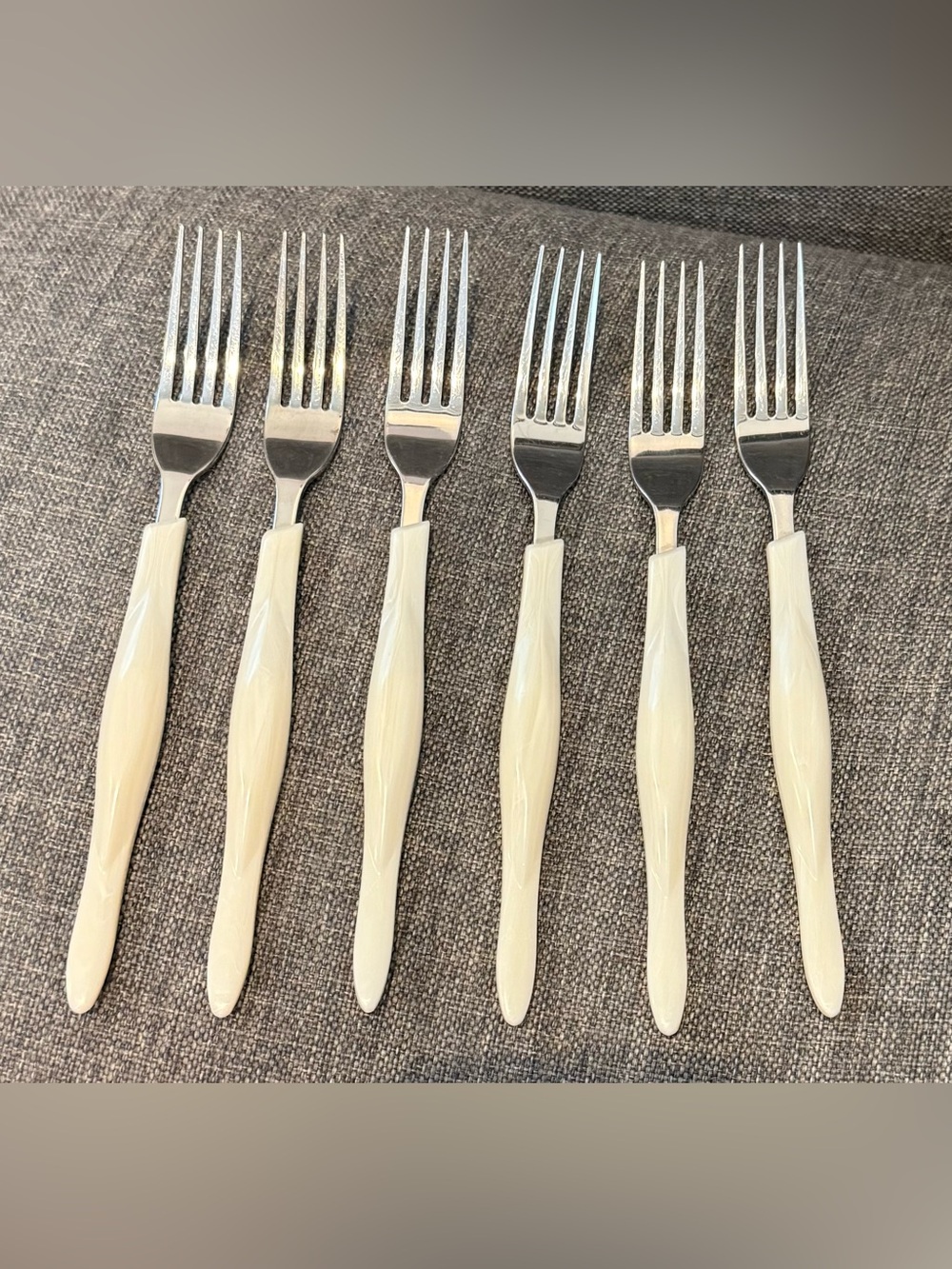 Cutco White Pearl Handle Dinner Forks Set of 6 Discontinued Flatware